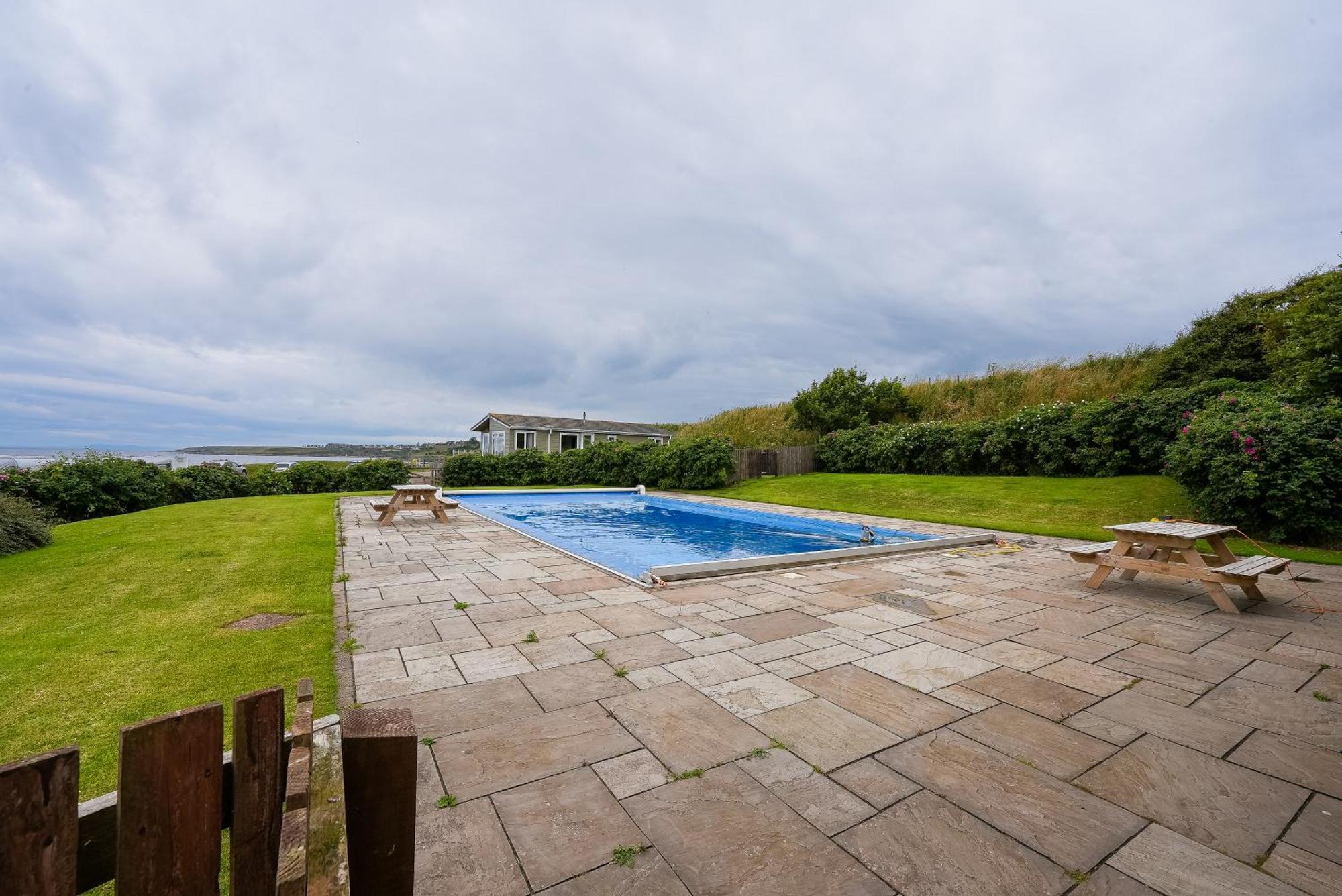 Sauchope Links Holiday Lodge And Glamping Park 克雷尔 外观 照片